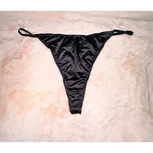 New SKIMS Stretch Satin Dip Thong Onyx - 3X